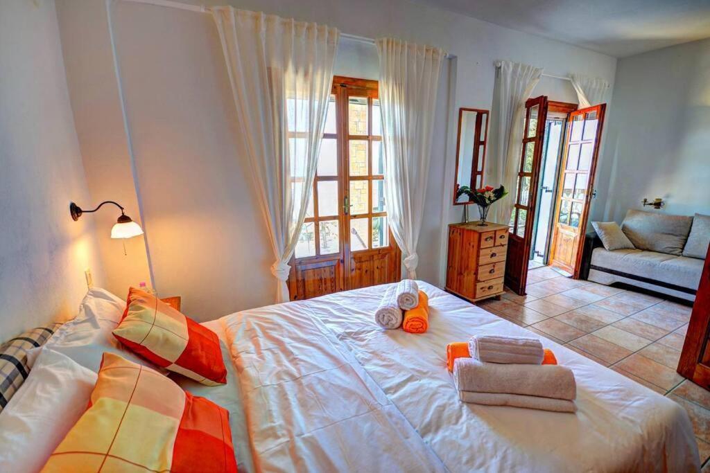 Rolling Stolis Home Katavolos ภายนอก รูปภาพ