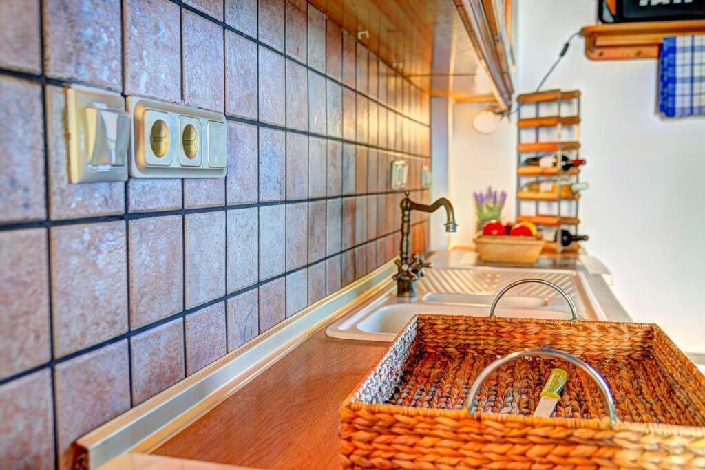 Rolling Stolis Home Katavolos ภายนอก รูปภาพ